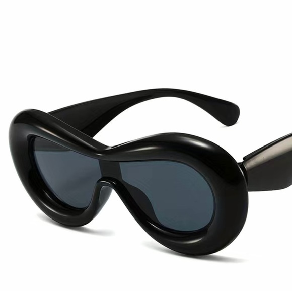 Hot! Black Goggle Fashion Sunglasses - Picture 2 of 3